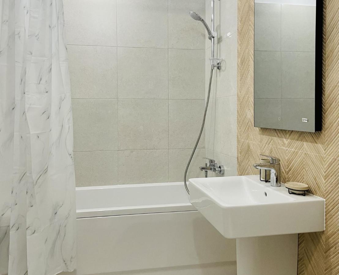 Apartamento Mountain Crib In Urban Plaza W. Parking & Netflix